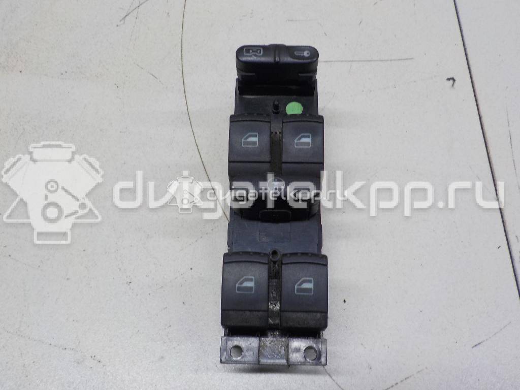 Фото Блок управления стеклоподъемниками  1J4959857A для Skoda Fabia / Octavia / Superb {forloop.counter}}