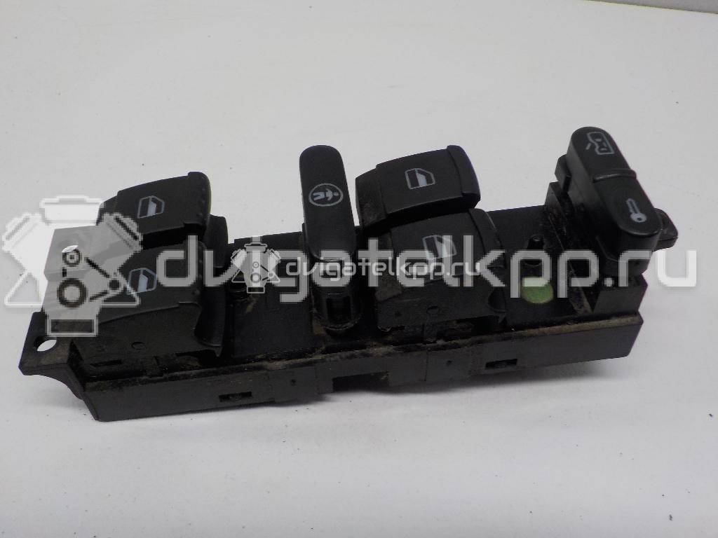 Фото Блок управления стеклоподъемниками  1J4959857A для Skoda Fabia / Octavia / Superb {forloop.counter}}