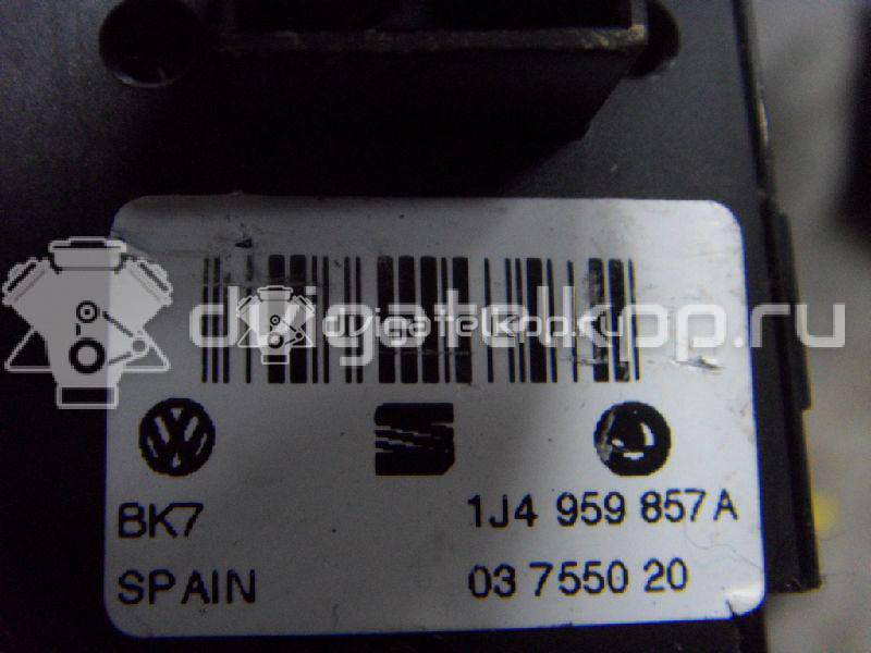 Фото Блок управления стеклоподъемниками  1J4959857A для Skoda Fabia / Octavia / Superb {forloop.counter}}