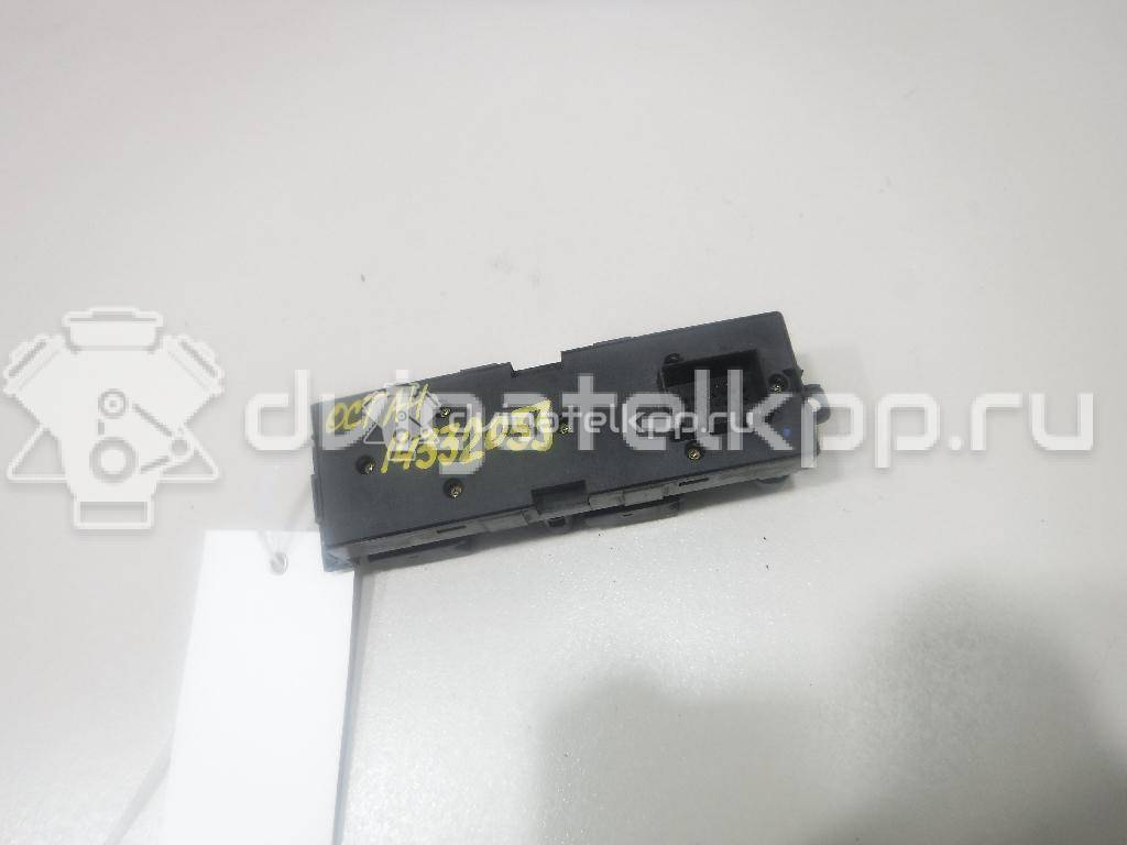 Фото Блок управления стеклоподъемниками  1J4959857C для Skoda Fabia / Octavia / Superb {forloop.counter}}