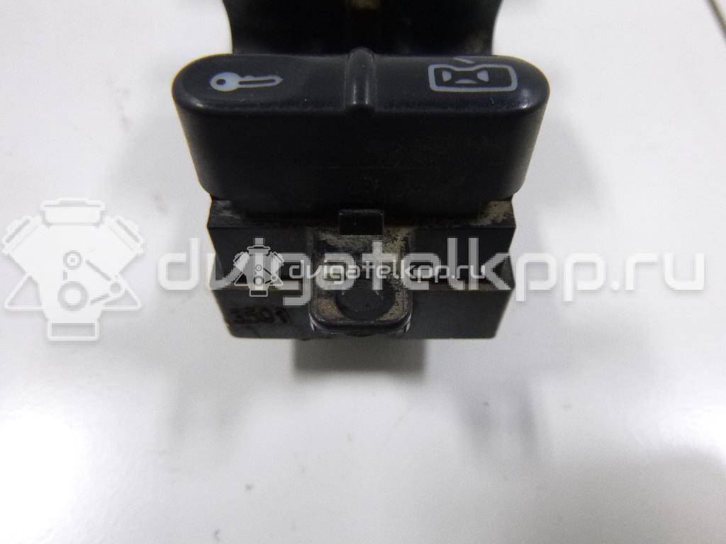 Фото Блок управления стеклоподъемниками  1J4959857C для Skoda Fabia / Octavia / Superb {forloop.counter}}