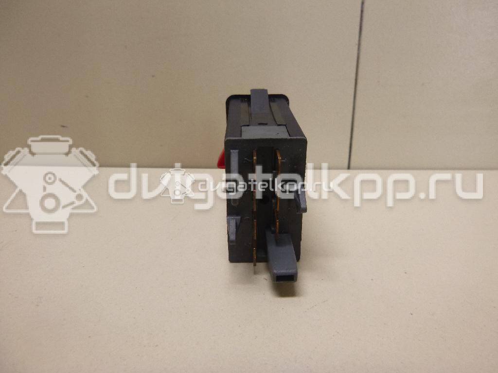 Фото Кнопка аварийной сигнализации  1U0953235B для Skoda Octavia {forloop.counter}}