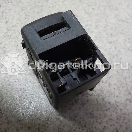 Фото Кнопка стеклоподъемника  3B0959855 для Skoda Octavia