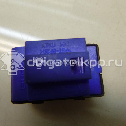 Фото Кнопка центрального замка  1Z0962125A для Skoda Octavia / Octaviaii 1Z3 / Yeti 5L