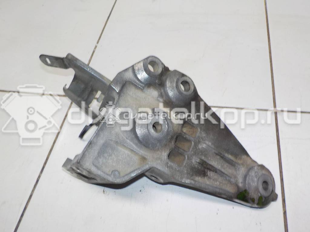 Фото Кронштейн генератора для двигателя VK56VD для Nissan Patrol 396-405 л.с 32V 5.6 л бензин 117101LA0A {forloop.counter}}