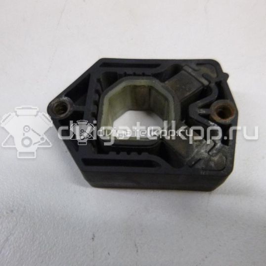 Фото Кронштейн радиатора  1K0121367C для skoda Octavia (A5 1Z-)